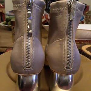 Dolce Vita Jonn Block Heel Satin Booties SZ7